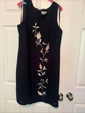 Ultra Dress Collection Black Sleeveless Dress with Cream Floral Vine